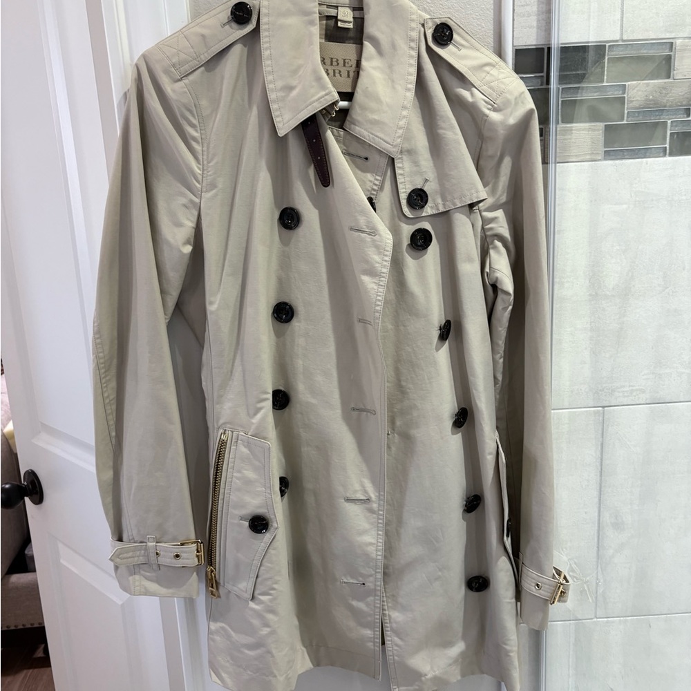 Burberry Women's Classic Tan Trench Coat